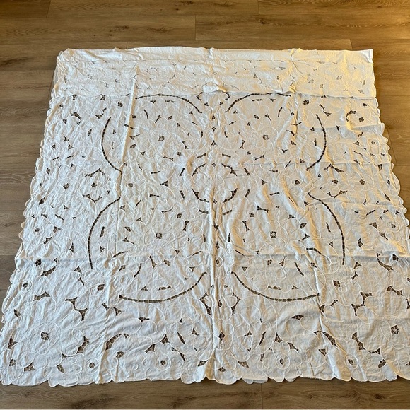 Rare Vintage White Cotton Embroidery Cutout Curtain - Picture 1 of 6